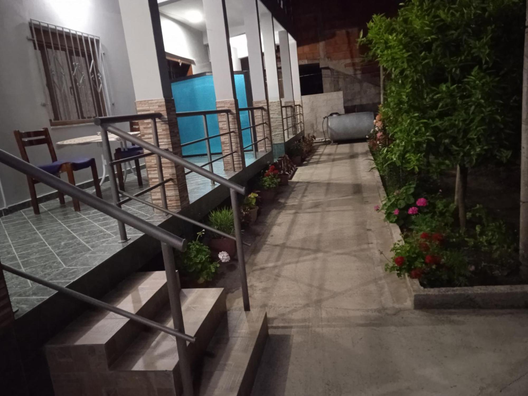 Vila N Dervishi Vlorë エクステリア 写真